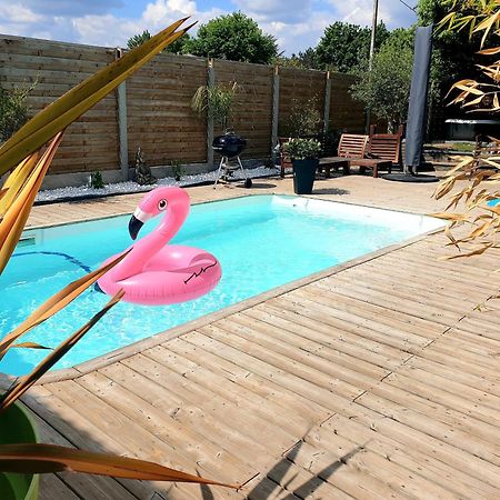 Tiny House Avec Jardin Et Acces Piscine Chauffee Villa Saint-Medard-en-Jalles Ngoại thất bức ảnh