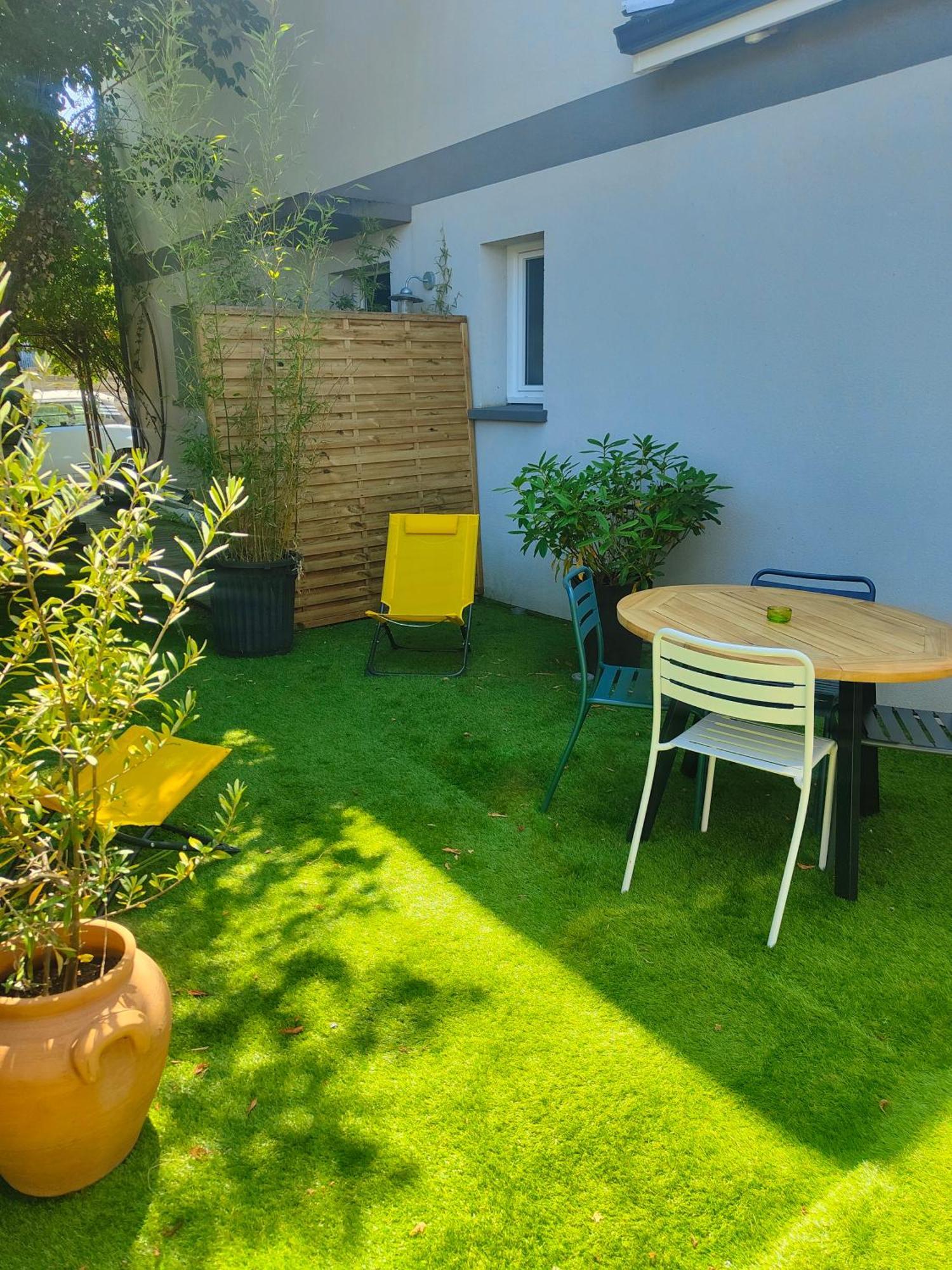 Tiny House Avec Jardin Et Acces Piscine Chauffee Villa Saint-Medard-en-Jalles Ngoại thất bức ảnh