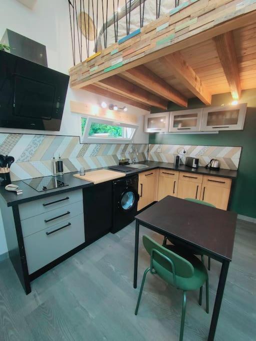 Tiny House Avec Jardin Et Acces Piscine Chauffee Villa Saint-Medard-en-Jalles Ngoại thất bức ảnh